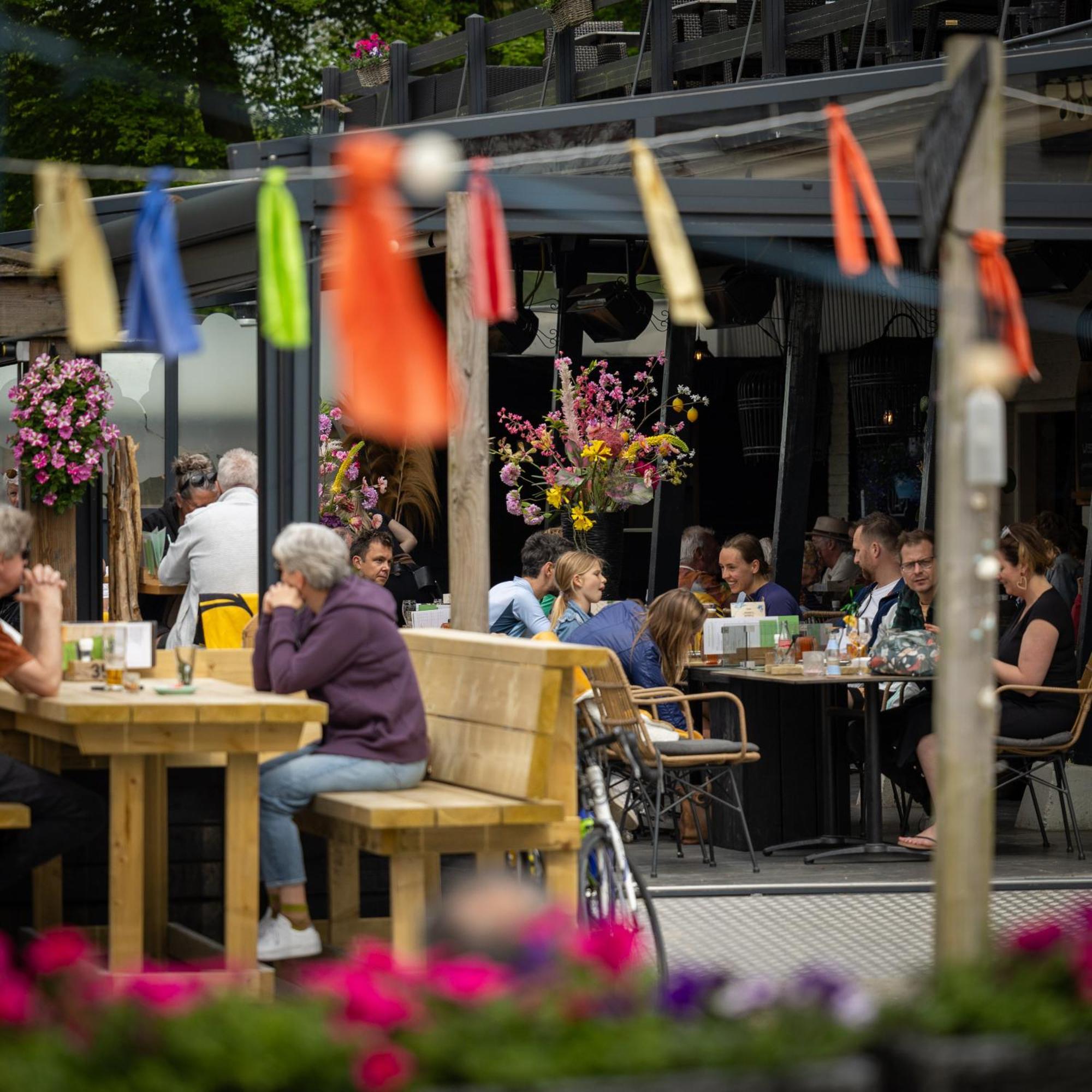 Hotel Restaurant 'De Vossenberg' Vierhouten Eksteriør billede